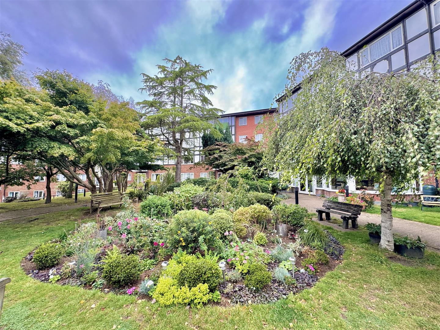 1 bed property in St. Helens Crescent, Hastings